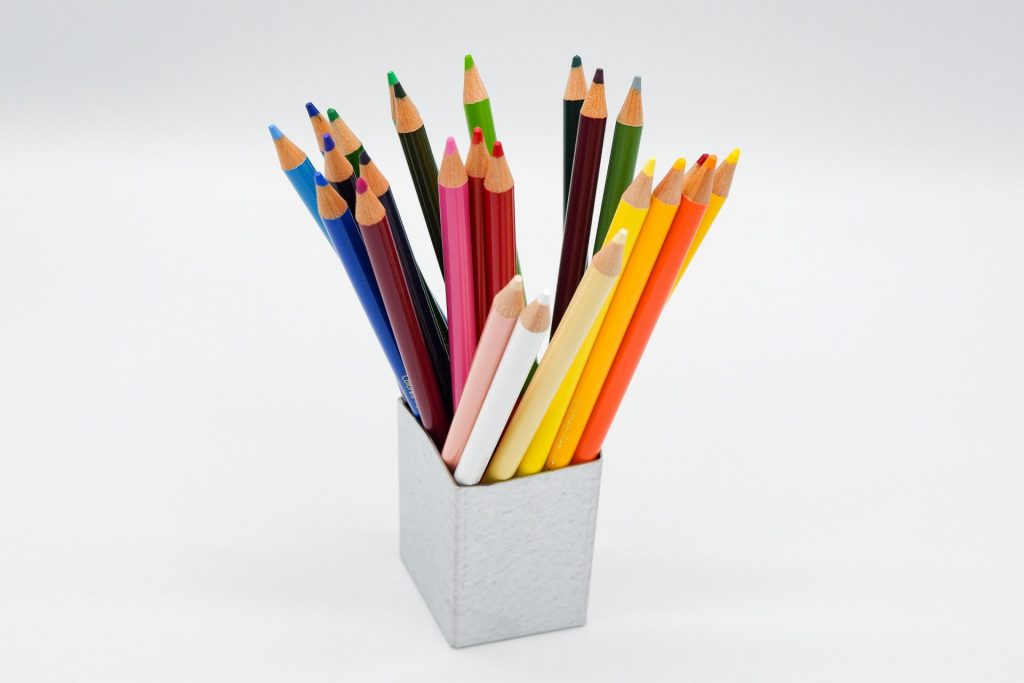 モンペン立て　色鉛筆24本３